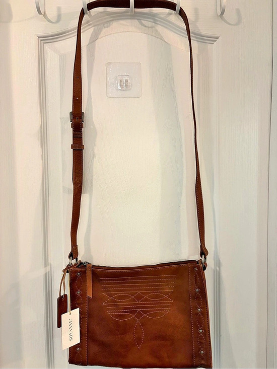 Shyanne Handbags - NWT Shyanne Nolyn Boot Stitch Leather Crossbody Bag Cognac Western